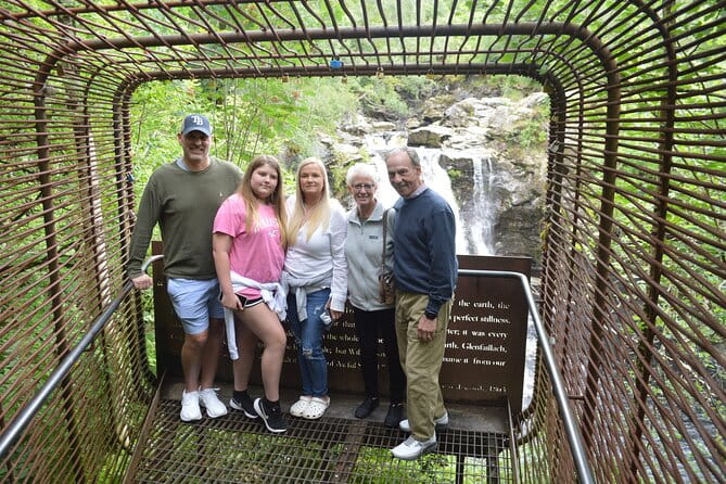 Greenock Private Tour Stirling Castle & Loch Lomond - A Personalized Scottish Adventure: Greenock Private Tour of Stirling Castle & Loch Lomond