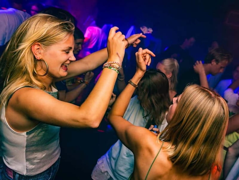 Groningen: Pub Crawl with Pub Quiz, Free Shots and Games - Breaking Down the Groningen Pub Crawl: What to Expect