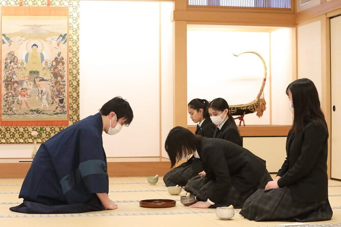 Group Charter Japanese Traditional Tea Ceremony in Minato - Meeting Point and Pickup Details