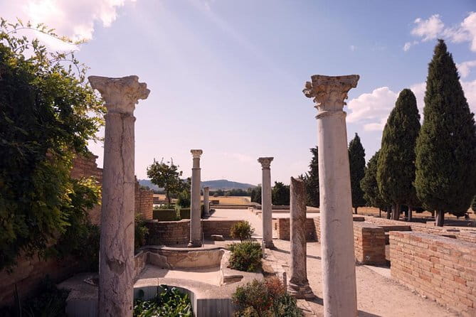 Group Excursion from Seville to Italica (Seville Roman Town) - Discovering Italica and Beyond: An In-Depth Review