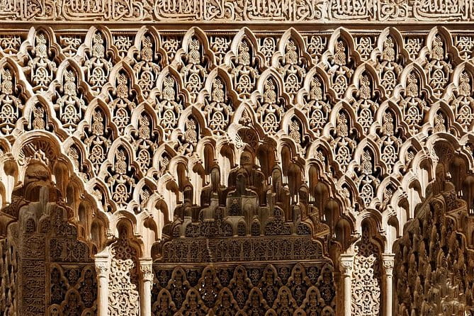 Group tour: the Alhambra of Granada - Practicalities: Price, Timing, and Group Dynamics