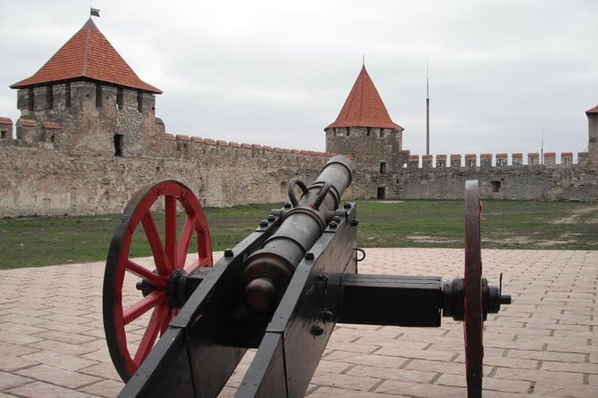 GROUP - Transnistria and Bender Fortress - Entering the Heart of Transnistria: Tiraspol’s Charm and Quirks