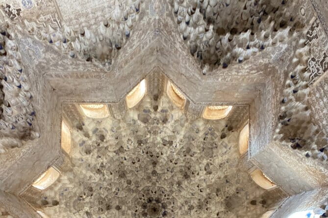 Group visit to the Alhambra and Generalife (tickets included) - Discovering the Alhambra and Generalife: An Honest Review