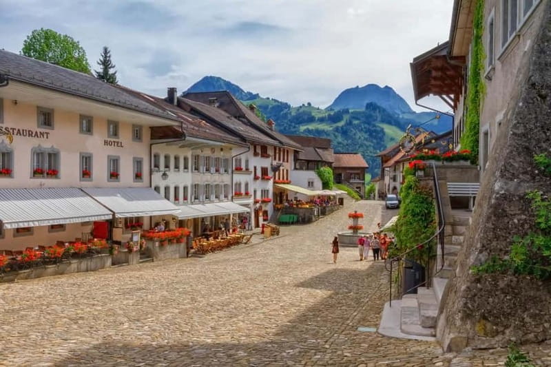 Gruyères: Sightseeing Private Walking Tour - Suitability and Recommendations