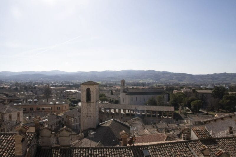 Gubbio: Old Town Guided Walking Tour with Piazza Grande - Value and Practicalities