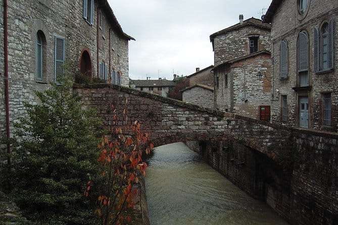 Gubbio: Private walking tour with official guide - Price, Duration, and Practical Tips