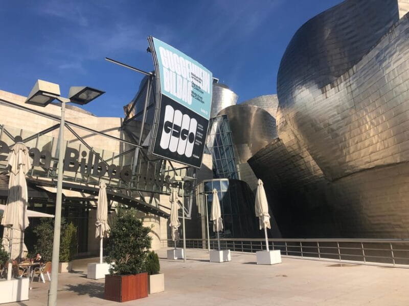 Guggenheim Museum Private Tour - Exploring the Guggenheim Bilbao: An Architectural Marvel and Art Hub
