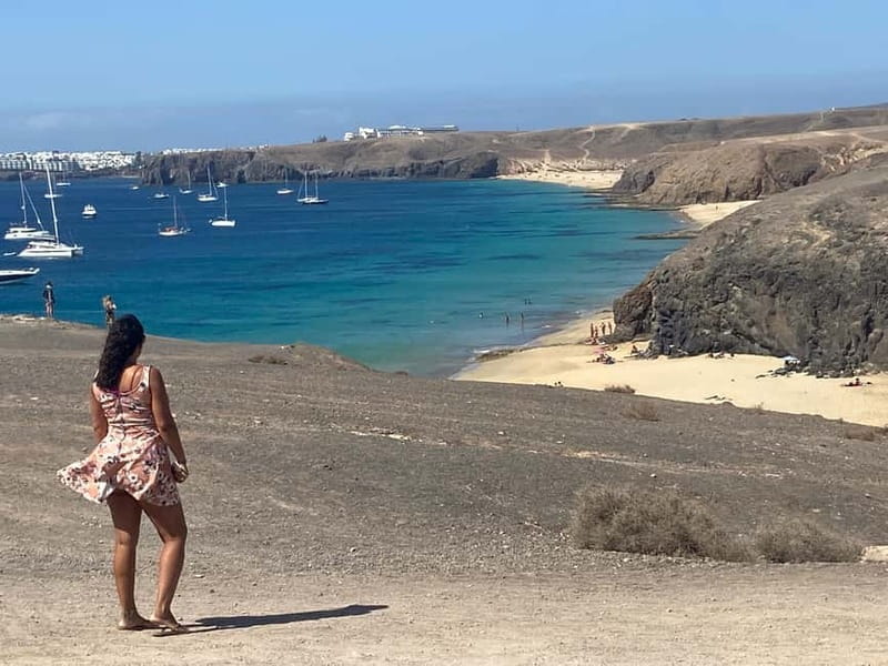 Guided and private excursion of the island of Lanzarote - The Enchanting Vineyards of La Geria