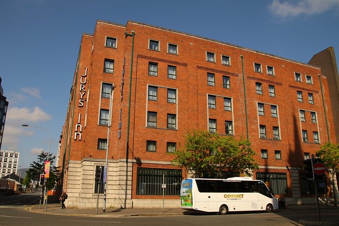 Guided Day Tour of Giants Causeway From Belfast by Comfortable Coach - Weather Conditions