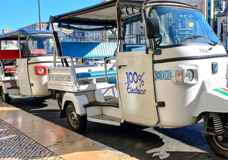 Guided Electric Piaggio Tuk-Tuk Tour of Historic Lisbon - Key points / Takeaways