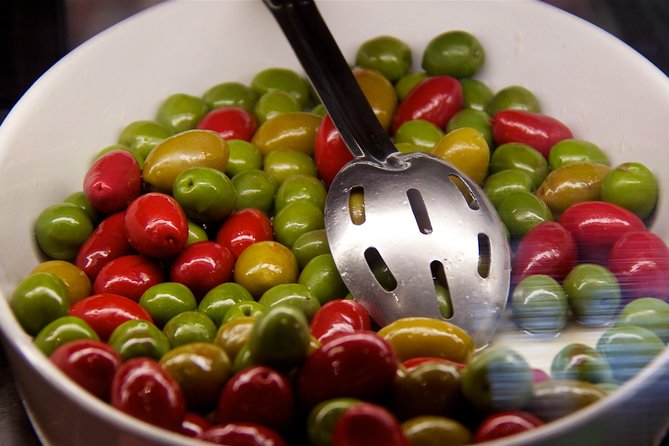 Guided Food Tour of Chinatown and Little Italy - Food Experience