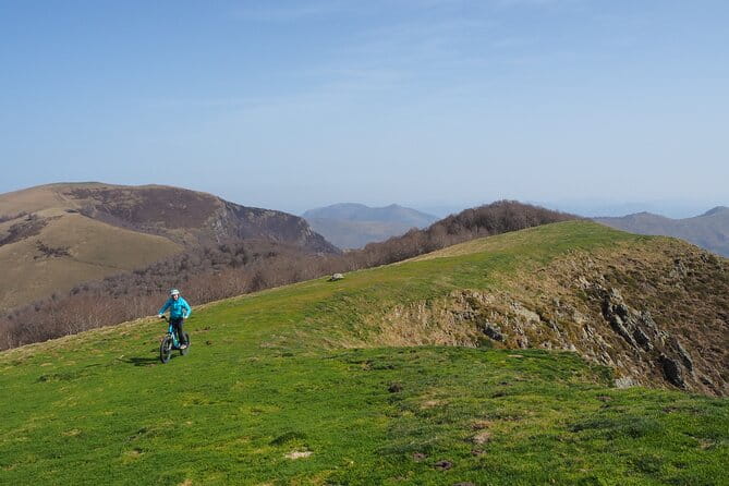 Guided hike in Iraty by scooter - Exploring Iraty by Scooter: A Fun and Scenic Adventure