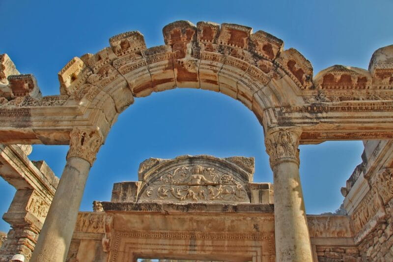 Guided Icmeler Ephesus Tour w/ Breakfast & Lunch - Unique Extras: Beyond the Ruins