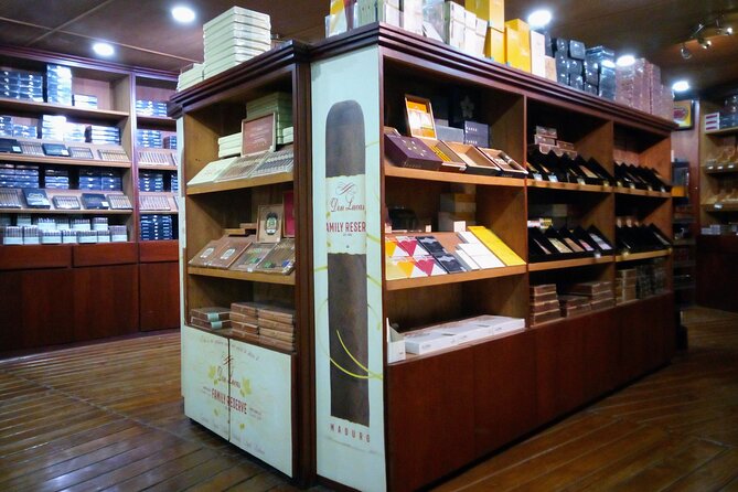 Guided Shopping Tour to WordMart Souvenirs - Round Trip Transport - Transportation