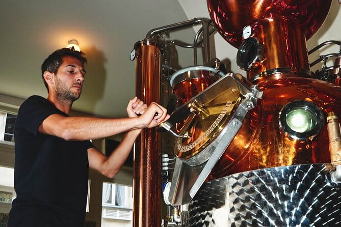 Guided Tour and Tasting at the Distillerie Baccae Paris - Who Should Book This Tour?