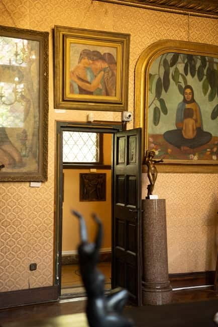 Guided Tour at Museum Frederic and Cecilia Cutescu Storck - FAQ