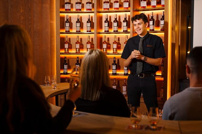 Guided Tour in Aberfeldy Distillery with Connoisseur Experience - Key Points
