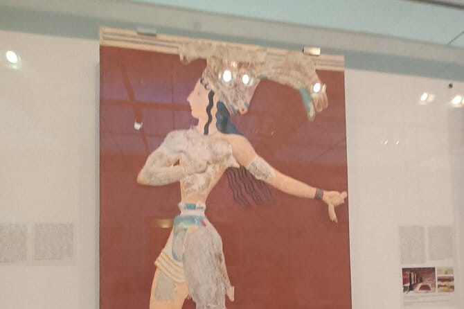 Guided Tour in Knossos Palace - Who Is This Tour Best Suited For?