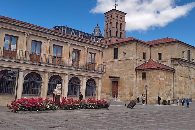 Guided tour in León - Exploring León’s Historic Center: What to Expect