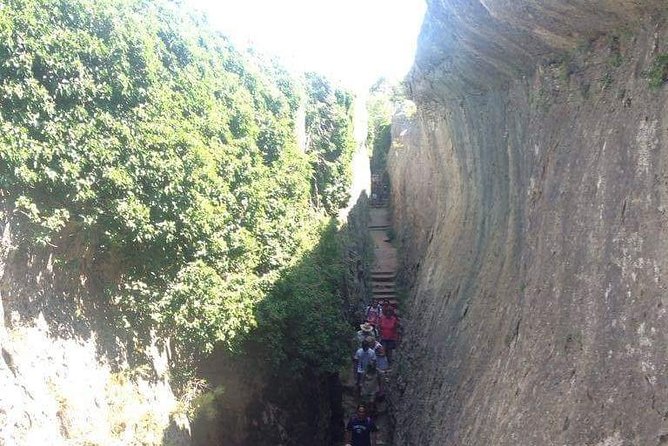 Guided Tour in the Enchanted City - Cancellation Policy