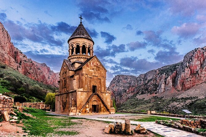Guided Tour: Khor Virap, Noravank Monastery, Areni, Jermuk - Additional Information