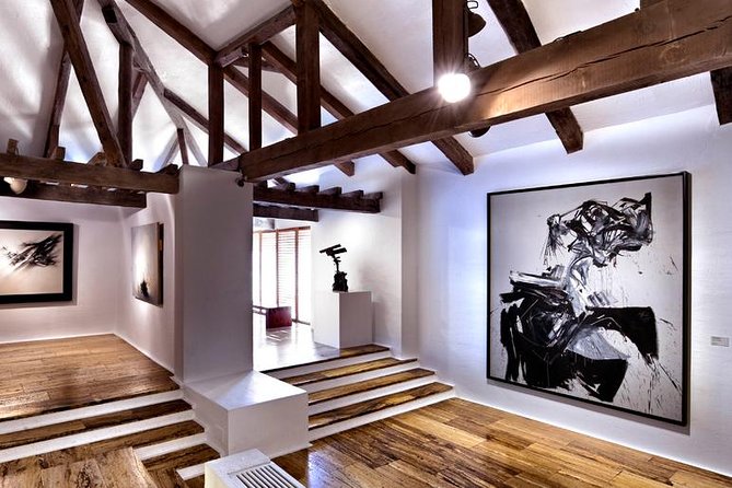 Guided Tour - Medieval Basin + Monuments - History and Culture Exploration