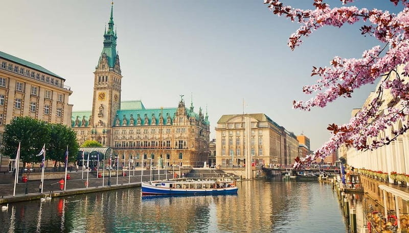 Guided tour of Hamburg - Who Will Love This Tour?