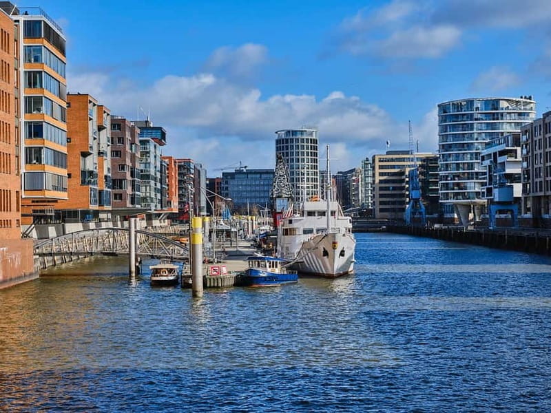 Guided tour of Hamburg's Speicherstadt  warehouses, free port, and duty-free zone - Key points / Takeaways