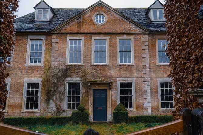 Guided Tour of Harry Potter Film Locations of Lacock & Cotswolds - A Deep Dive into the Experience