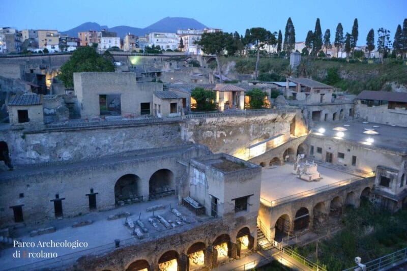 Guided tour of Pompeii & Herculaneum excavations from Naples - What Makes This Tour Stand Out?