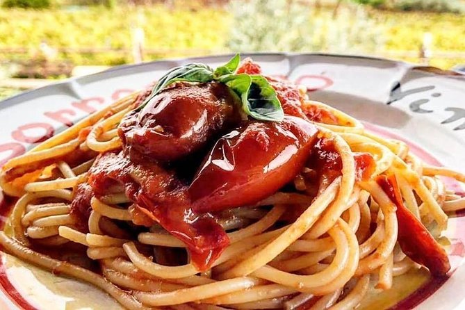 Guided Tour of Pompeii Ruins With Lunch and Wine Tasting - Lunch and Wine Tasting