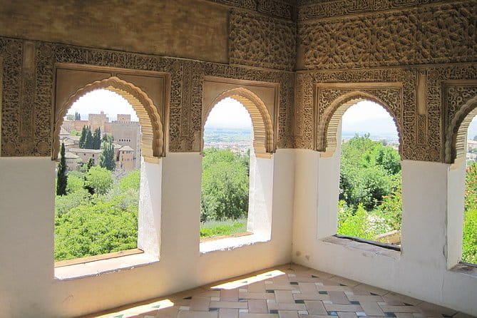 Guided tour of the Alhambra: Generalife and its gardens - The Bottom Line: Is It Worth It?