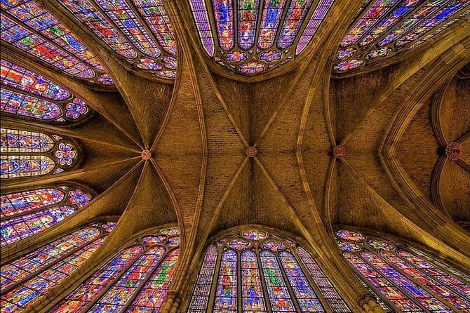 Guided tour of the Cathedral of León - Price and Logistics
