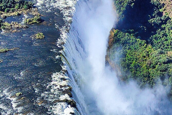 Guided Tour of the Falls (Zim Side) Wildlife Safari, by Savannah - Meeting Point