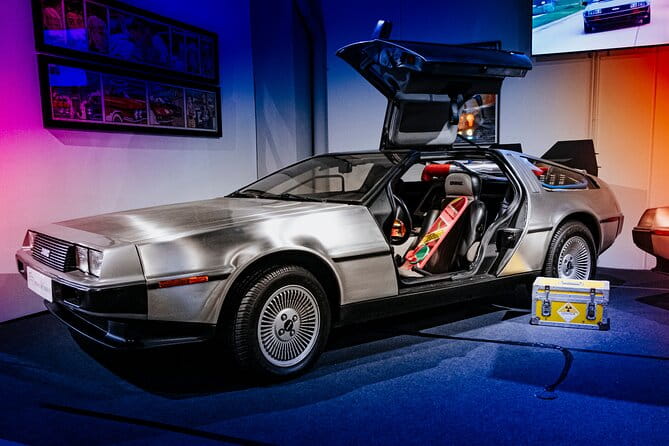 Guided tour of the Motor Museum with limousine transportation - Price and Value: What Does It Cost and What Do You Get?