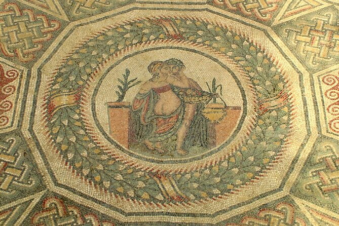 Guided tour of Villa Romana del Casale with skip the line - Who Will Love This Tour?