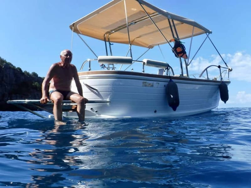 Guided tour on private boat Cinque Terre Private Boat - Price and Logistics