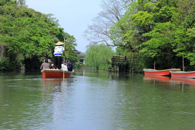 Guided Train and Boat Tour of Dazaifu & Yanagawa From Fukuoka - Exploring the Yanagawa Canals