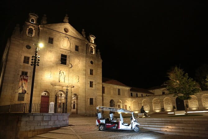 Guided Tuktuk Tour with Stops and Drop-off in Ávila - Key points / Takeaways