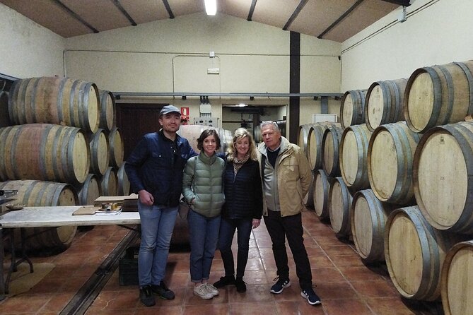 Guided Visit to a Pretty Vineyard&Cellar 6 Wines Tasting & Tapas - Meeting Point and Pickup Details