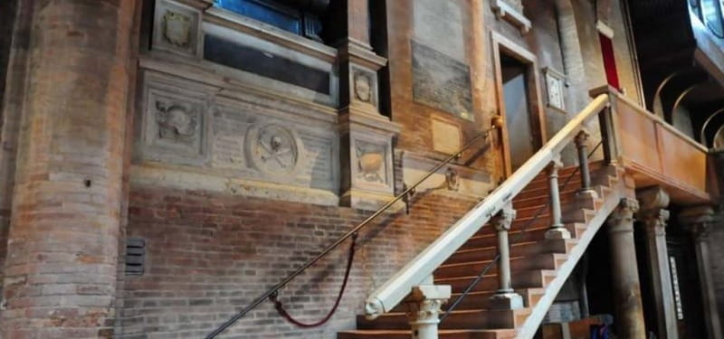 Guided visit to Modena Cathedral: a film in stone - The Journey Through a Romanesque Masterpiece