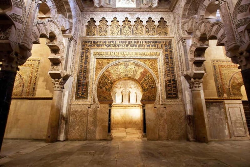 Guided visit to the Mosque of Cordoba and Alcazar of Cordoba - Exploring Cordoba’s Monuments with a Historian’s Touch