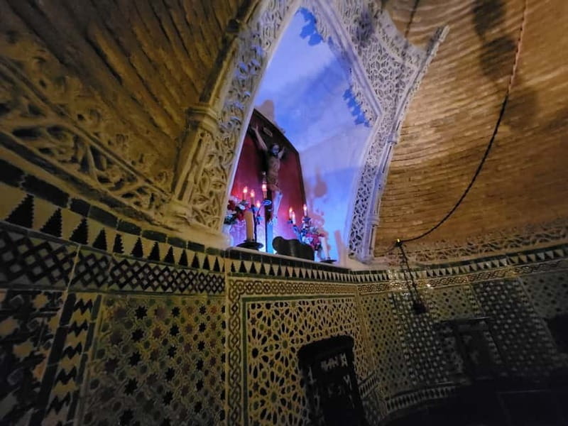 Guided visit to the San Lorenzo Arch, Air Raid Shelter and Mudejar Hall - Key Points / Takeaways