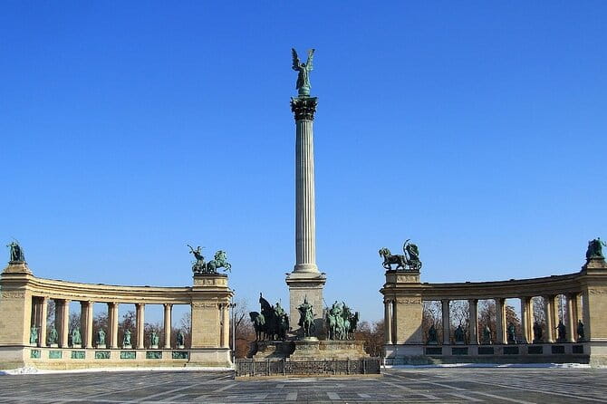 Guided Walking Tour in Budapest - Exploring Budapest’s District 7: A Neighborhood in Transition