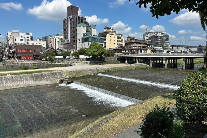 Guided Walking Tour in Kyoto - Inclusions