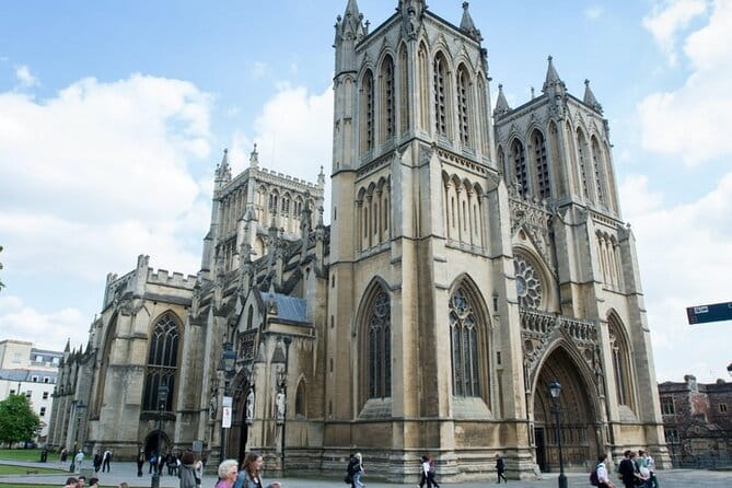 Guided Walking Tour of Bristol Old City and Harbour - Exploring Bristol’s Old City and Harbour: A Detailed Look