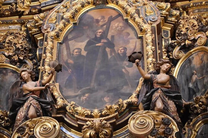 Guided walking tour to Setas, La Macarena and Dueña's Palace in Seville - FAQ