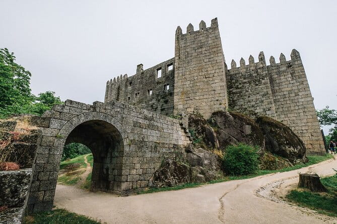 Guimarães Old Town Private Walking Tour - FAQs