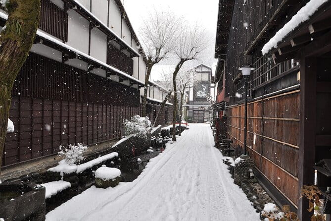 Gujo, Hida Takayama, and Shirakawa-Go Day Tour From Nagoya - Locations to Explore