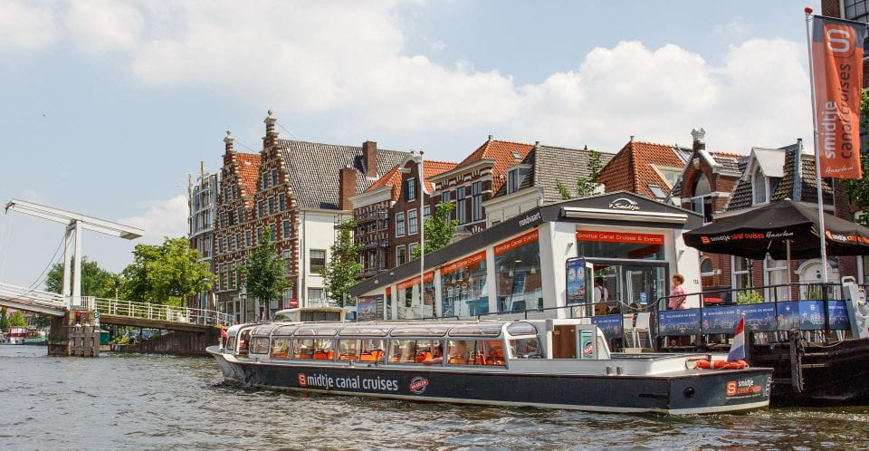 Haarlem: Sightseeing Canal Cruise Through the City Center - Booking Flexibility